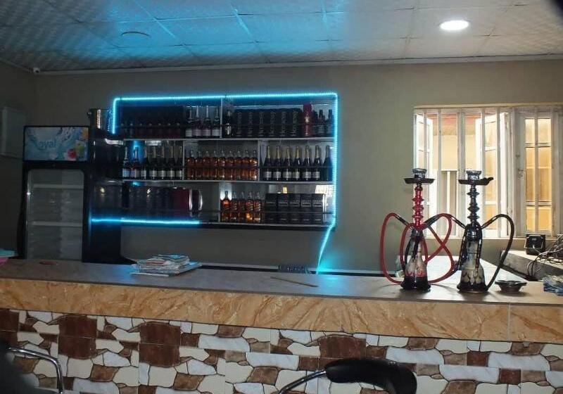 هتل Roppongi Bar And Lodge