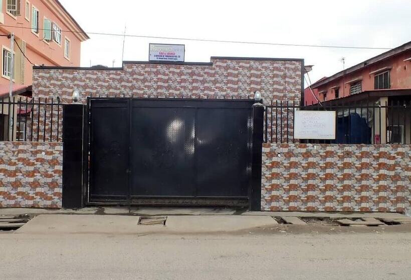 هتل Roppongi Bar And Lodge