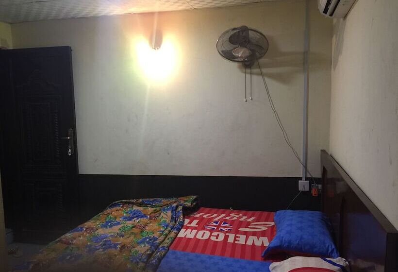 هتل Roppongi Bar And Lodge