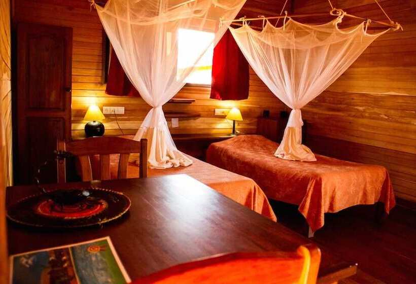 هتل Solidaire Mangily