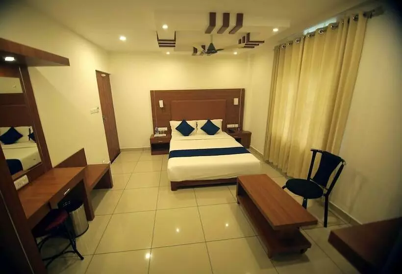 ホテル White Portico