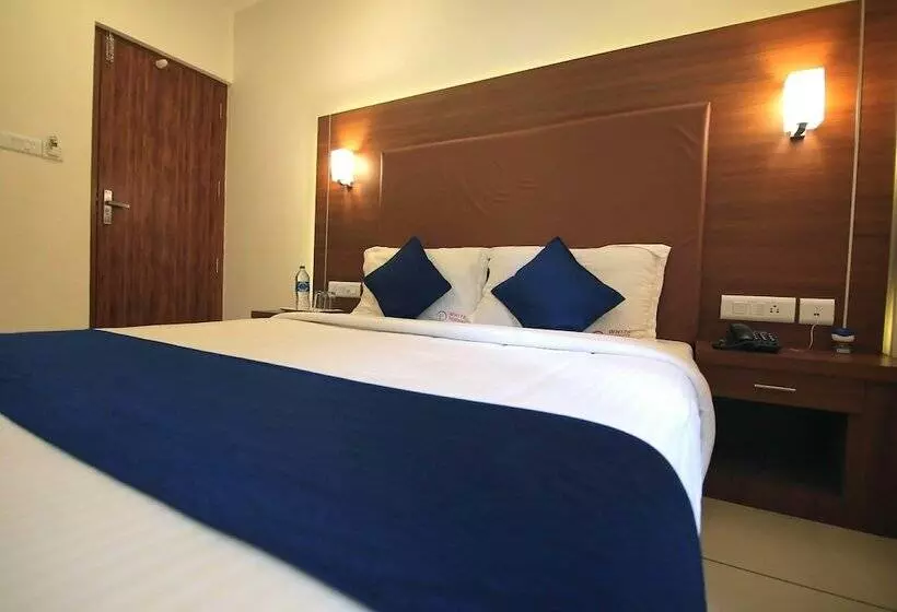 ホテル White Portico