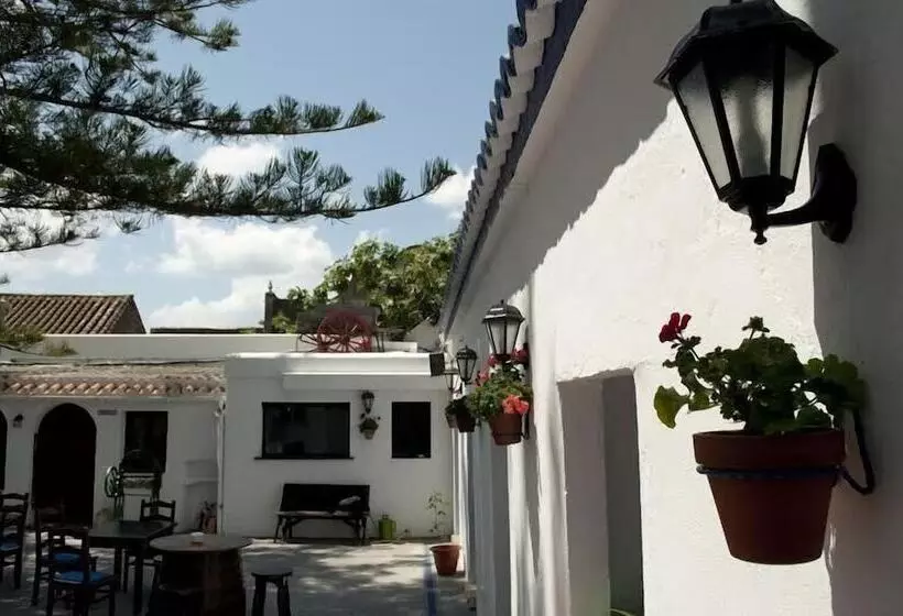 Retkeilymaja Restaurant La Mecedora