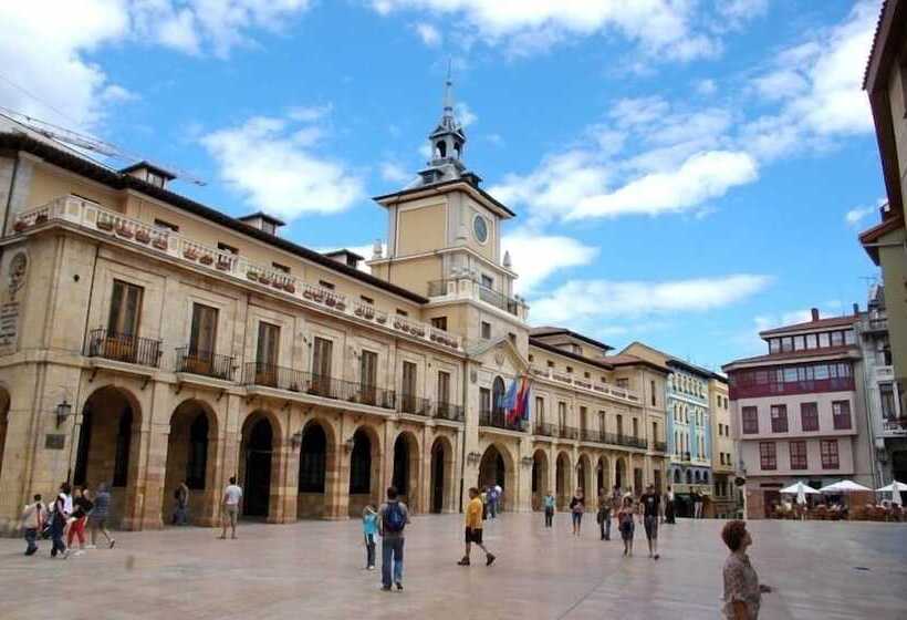 Отель Reyes Astures