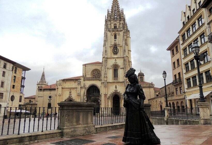 Отель Reyes Astures