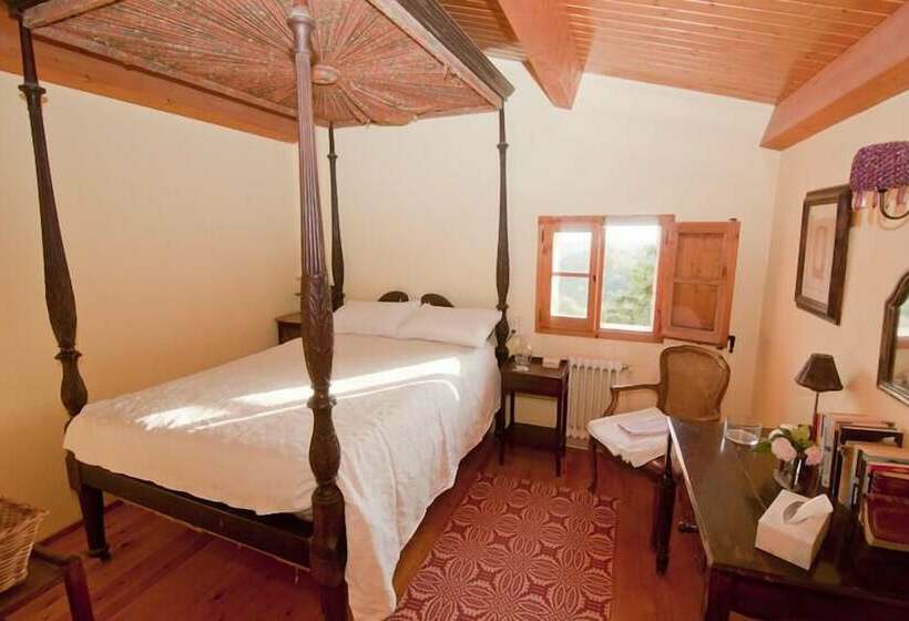 فندق ريفى Celler Colltor