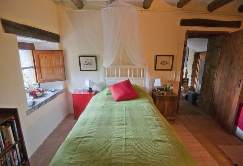 فندق ريفى Celler Colltor