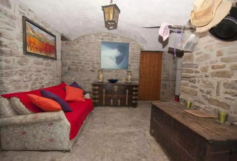 Maaseutuhotelli Celler Colltor