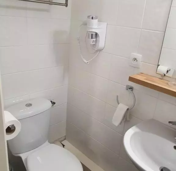 Hotelli Auberge De La Licorne