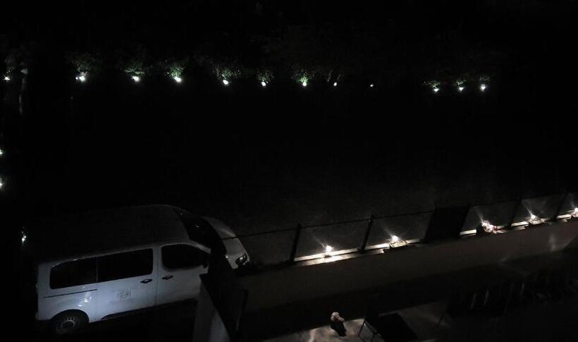 فندق Auberge De La Licorne