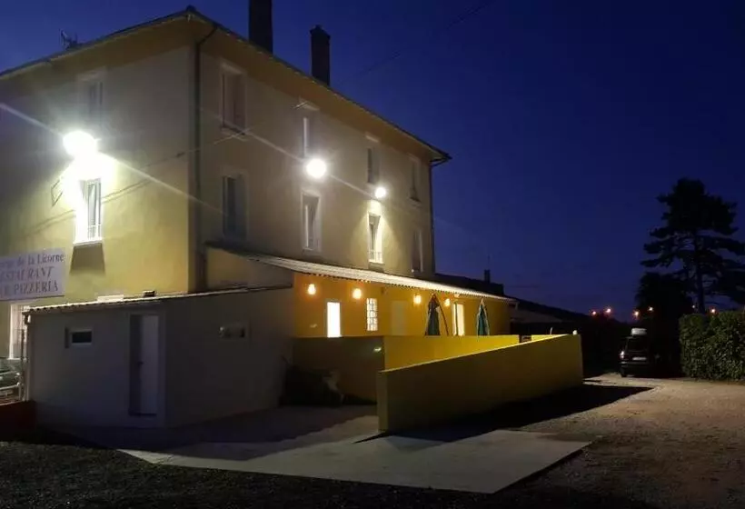 Hotelli Auberge De La Licorne