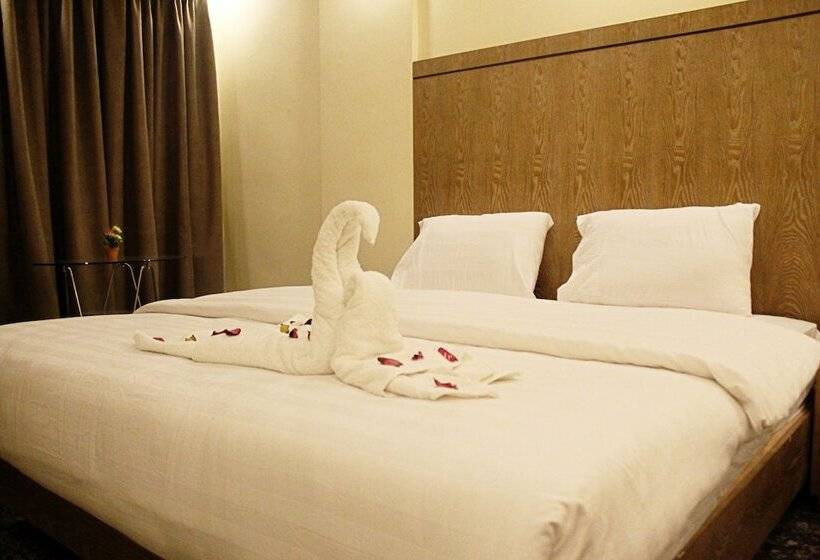 هتل Holiday Aqaba