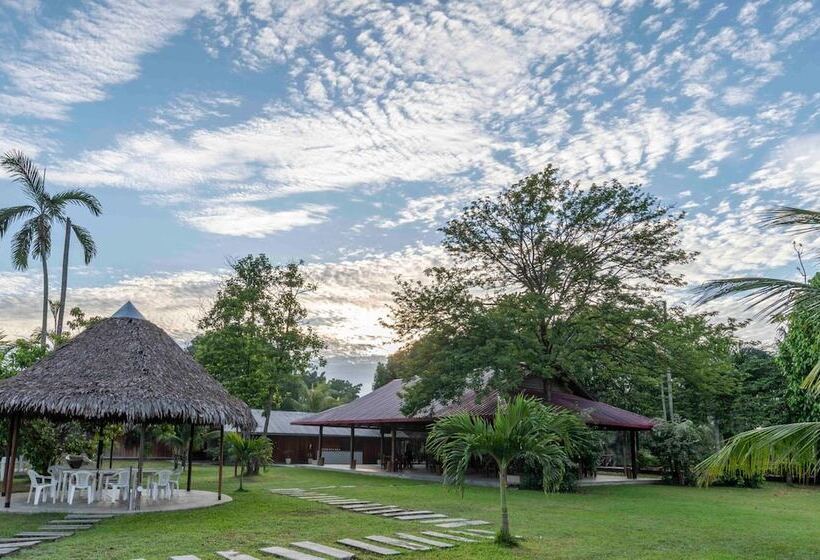 Hotel Wakaya Ecolodge