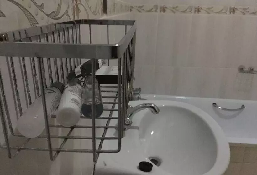 پانسیون Flower Inn Guest House