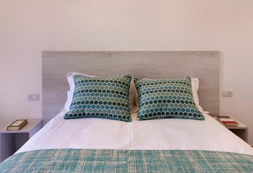 פנסיון Delle Rose Suites