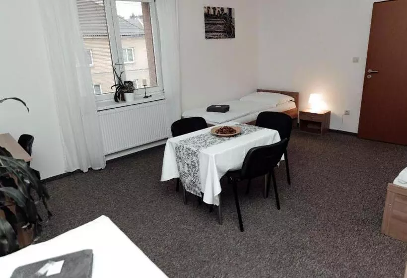 Majatalo Penzion Vermon