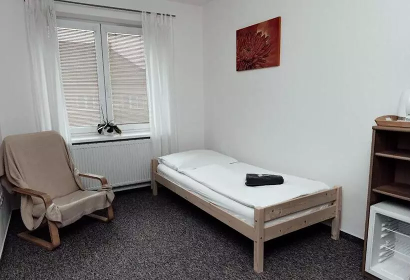 Majatalo Penzion Vermon