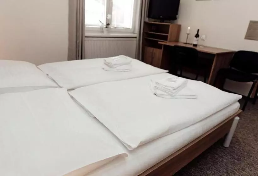 Majatalo Penzion Vermon