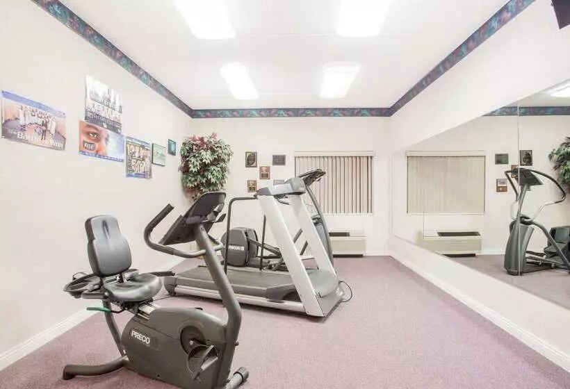 酒店 Baymont By Wyndham Corbin