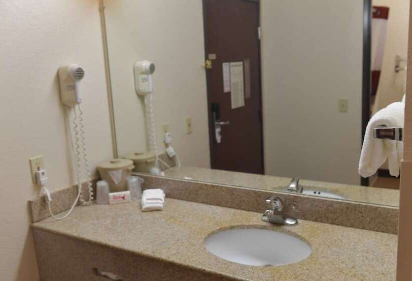 هتل Baymont Inn & Suites By Wyndham Lincoln Ne