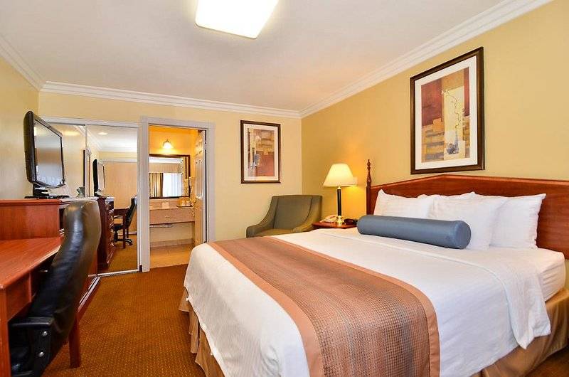 酒店 Best Western China Lake Inn