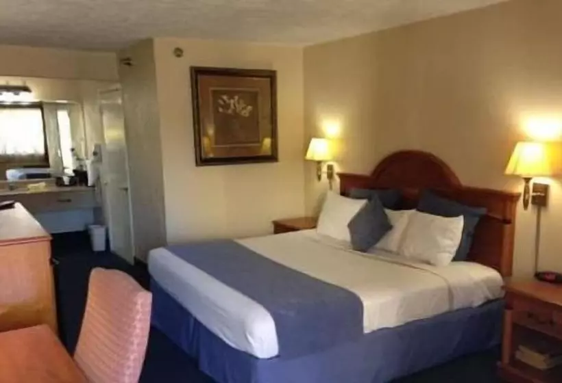 בית מלון כפרי Downtowner Inn And Suites Hobby