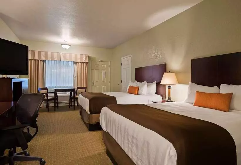 酒店 Best Western Plus Bayshore Inn