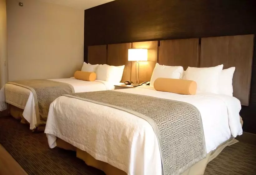 酒店 Best Western Plus Cottontree Inn