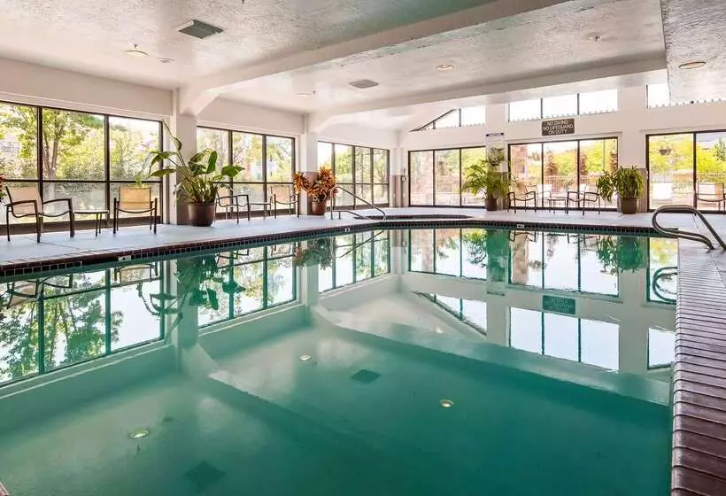 酒店 Best Western Plus Cottontree Inn