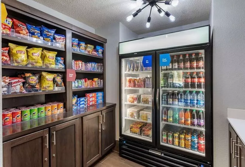 호텔 Comfort Suites Nashville Airport   Bna