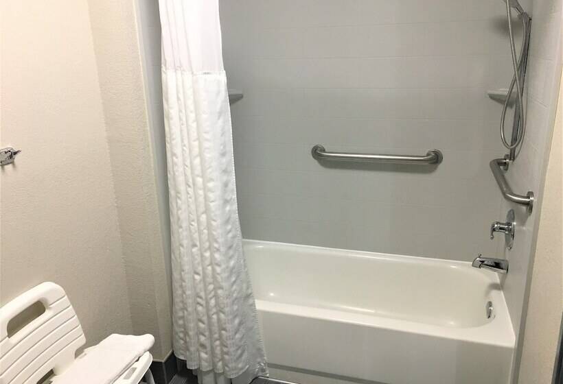 هتل Comfort Suites Nashville Airport   Bna