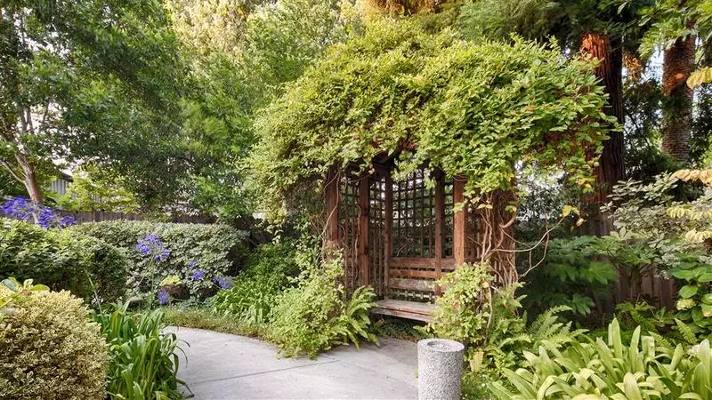 Отель Elm House Inn