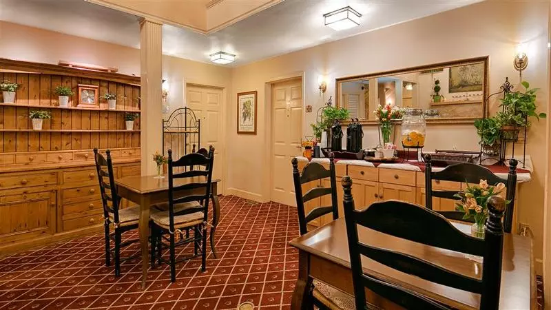 Отель Elm House Inn