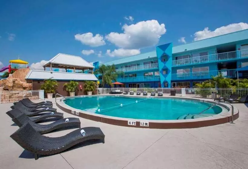 호텔 Ramada By Wyndham Flamingo Water Park