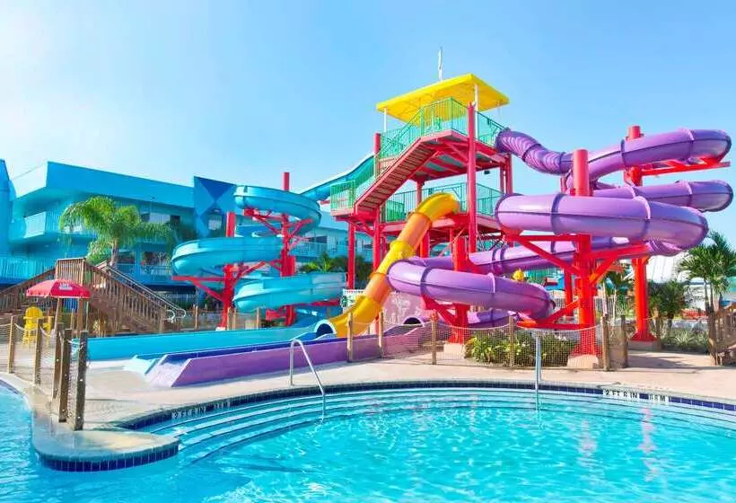 호텔 Ramada By Wyndham Flamingo Water Park