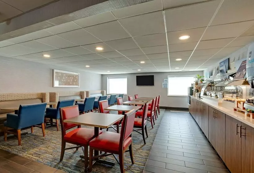 هتل Holiday Inn Express Nashville W I40, An Ihg