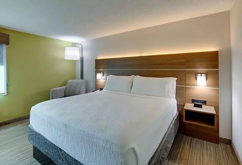 هتل Holiday Inn Express Nashville W I40, An Ihg