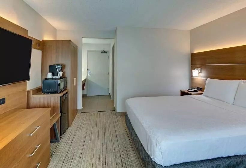 هتل Holiday Inn Express Nashville W I40, An Ihg
