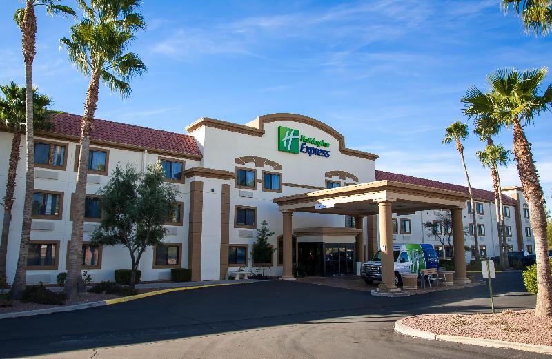 فندق Holiday Inn Express Tucson Airport, An Ihg