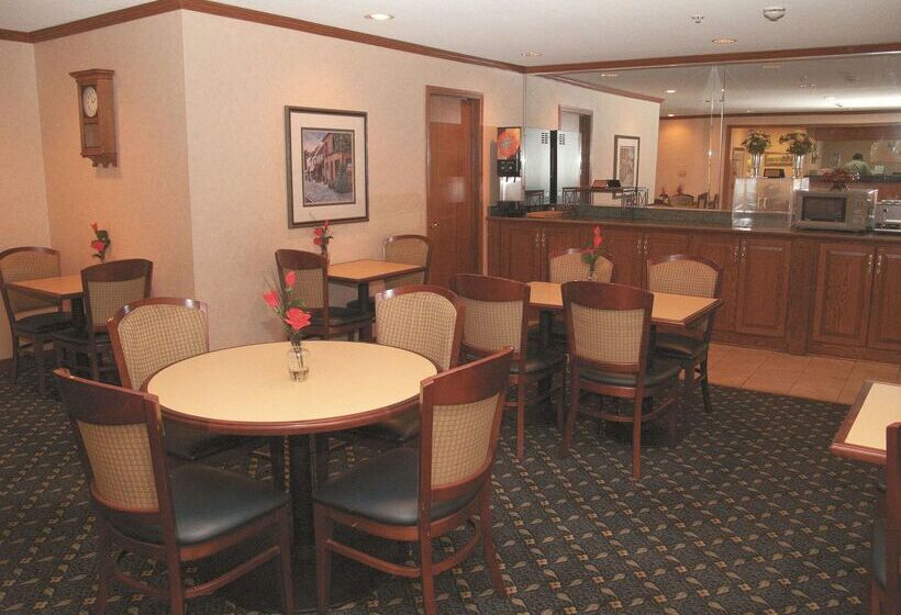 호텔 La Quinta Inn By Wyndham Cincinnati North