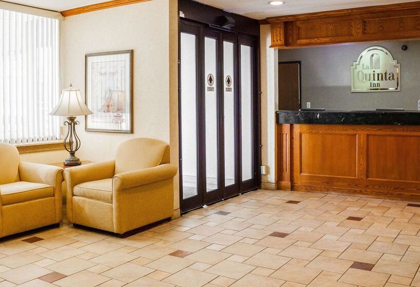 호텔 La Quinta Inn By Wyndham Cincinnati North