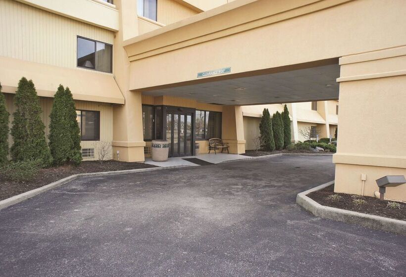 호텔 La Quinta Inn By Wyndham Cincinnati North