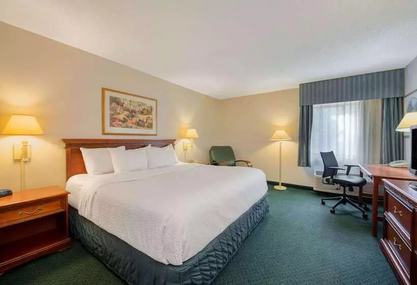 ホテル La Quinta Inn By Wyndham Cleveland Independence
