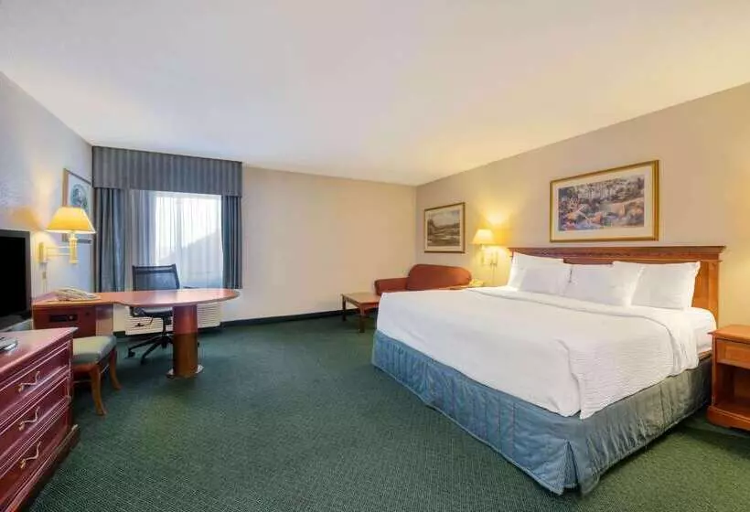 ホテル La Quinta Inn By Wyndham Cleveland Independence