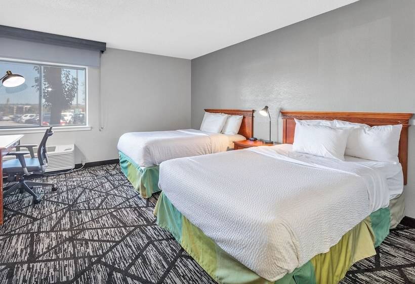 בית מלון כפרי La Quinta Inn By Wyndham Cleveland Independence