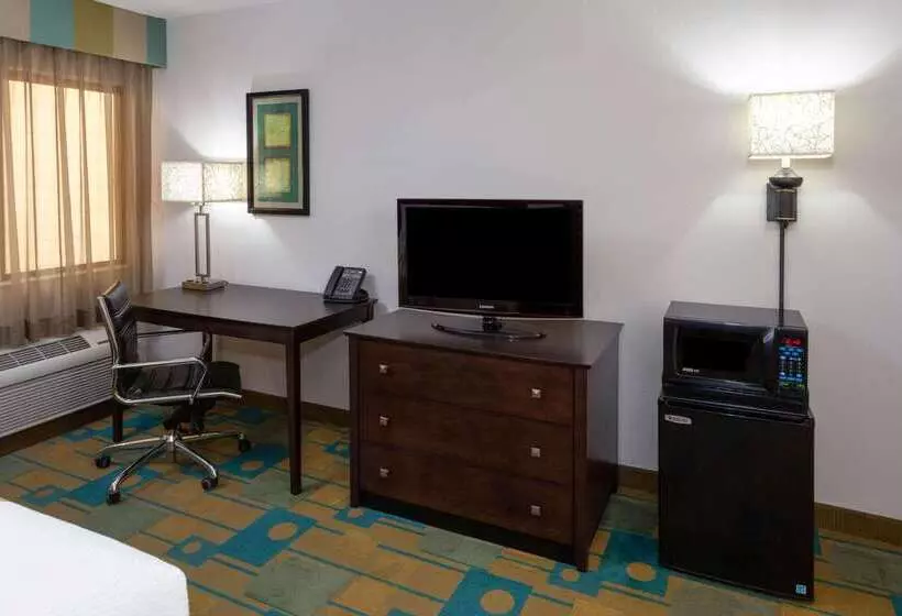 호텔 La Quinta Inn By Wyndham Sheboygan