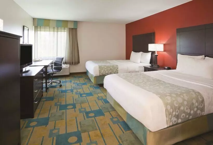 호텔 La Quinta Inn By Wyndham Sheboygan