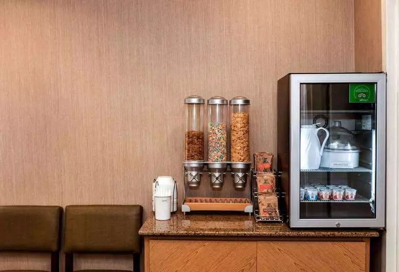 호텔 La Quinta Inn By Wyndham Sheboygan