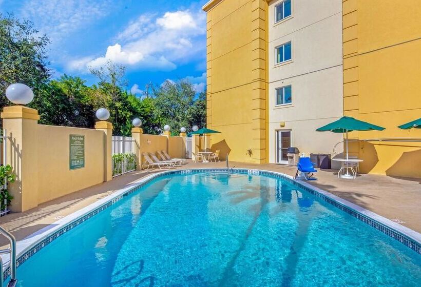ホテル La Quinta By Wyndham Miami Cutler Bay