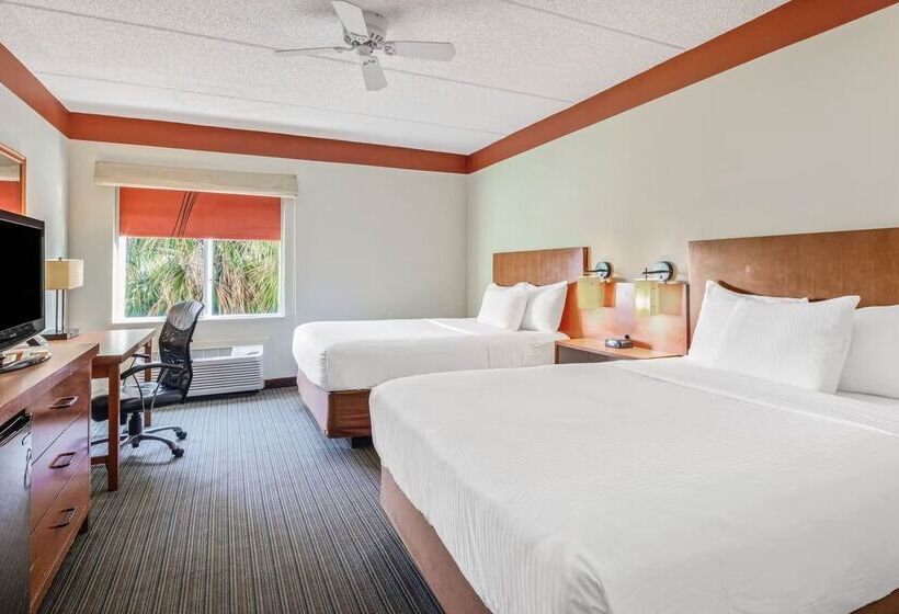 ホテル La Quinta By Wyndham Miami Cutler Bay